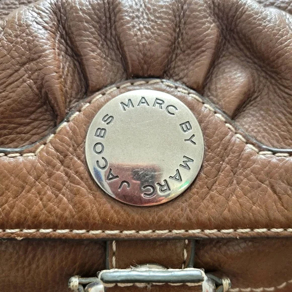 Marc by Marc Jacobs brown leather purse - Picture 6 of 8